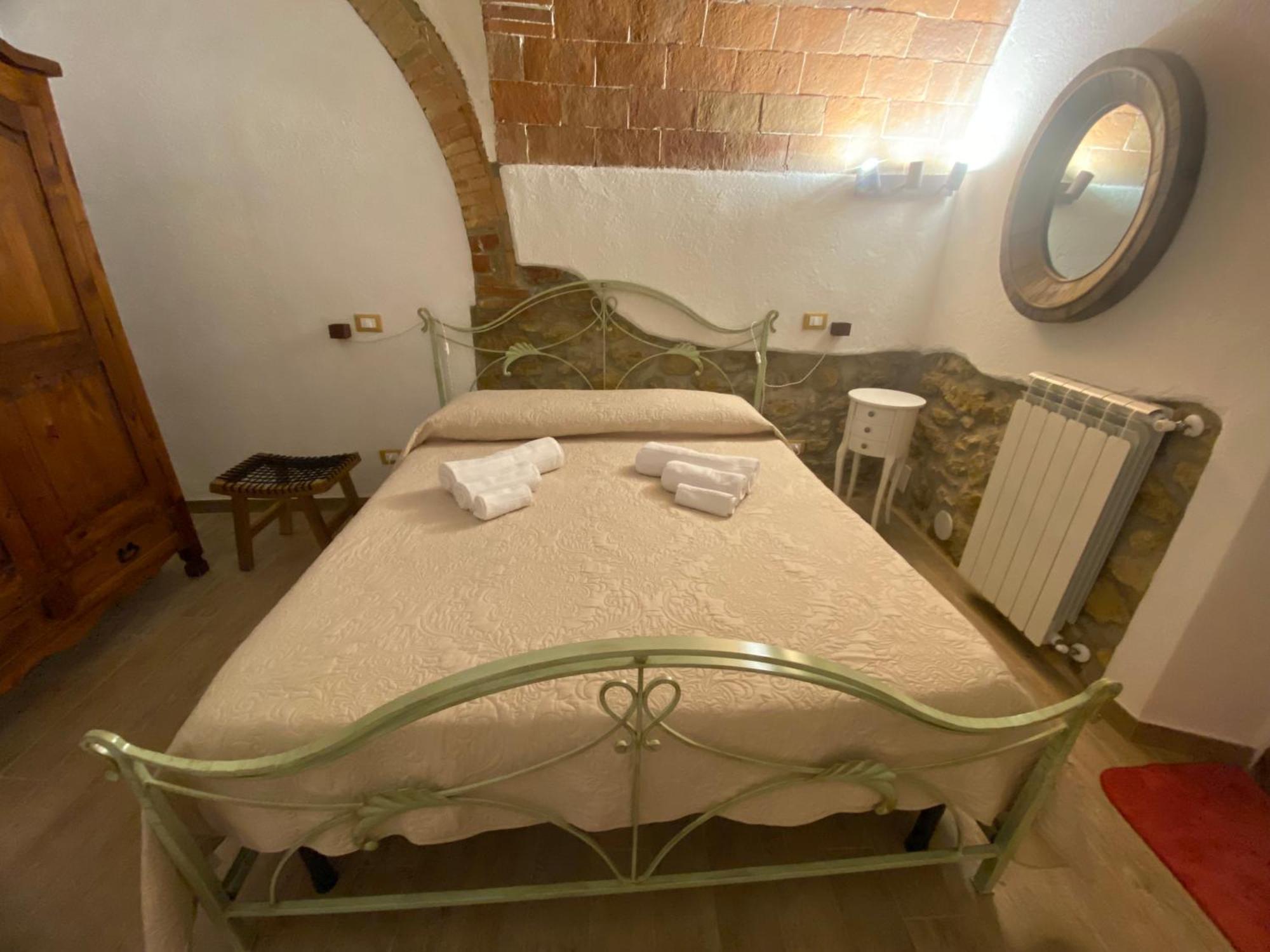 Podere Mona Pomarance Bagian luar foto