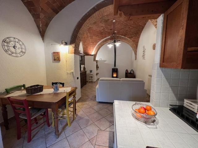 Podere Mona Pomarance Bagian luar foto